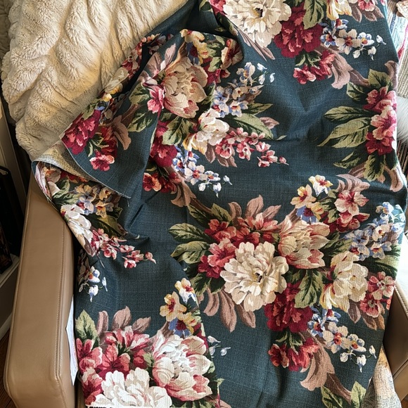 Vintage barkcloth large floral fabric dark green background - Picture 6 of 6